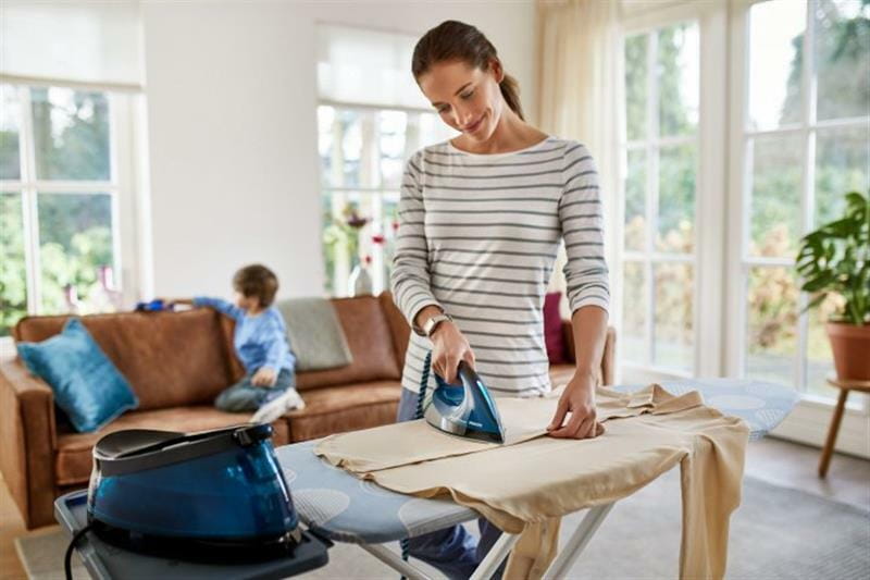 utyug-philips-perfectcare-compact-gc7846slash80-800x533-de90